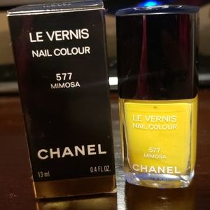 Chanel polish